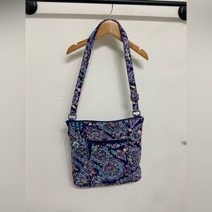 NEVER USED Vera Bradley Women’s Floral Paisley Print Crossbody Quilted Bag